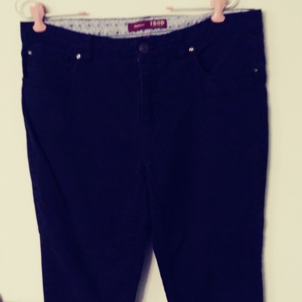 4 for $10 IZOD BLACK MATCHSTICK JEANS Sz 12